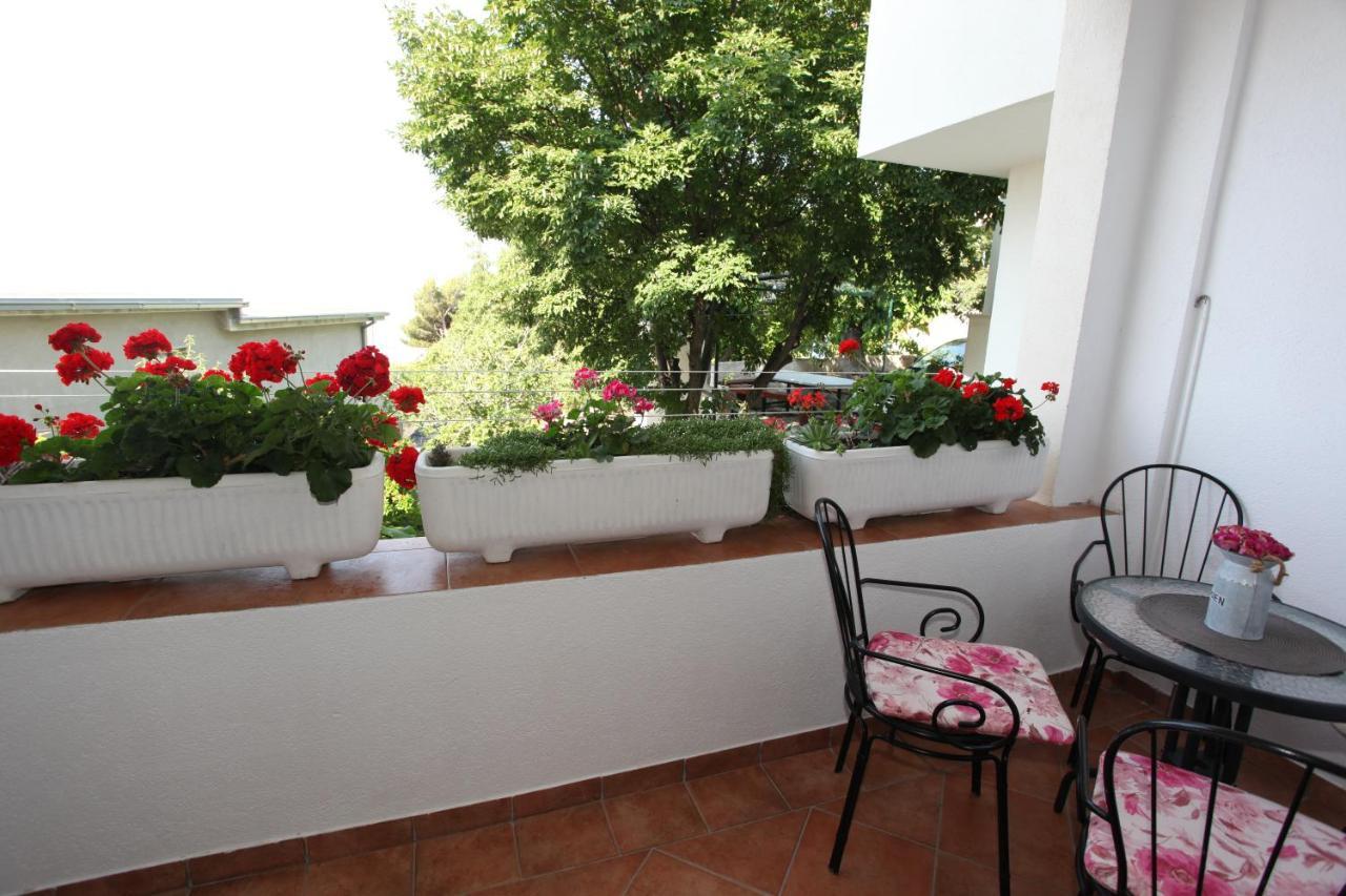 Apartments Rustica Makarska Exterior photo