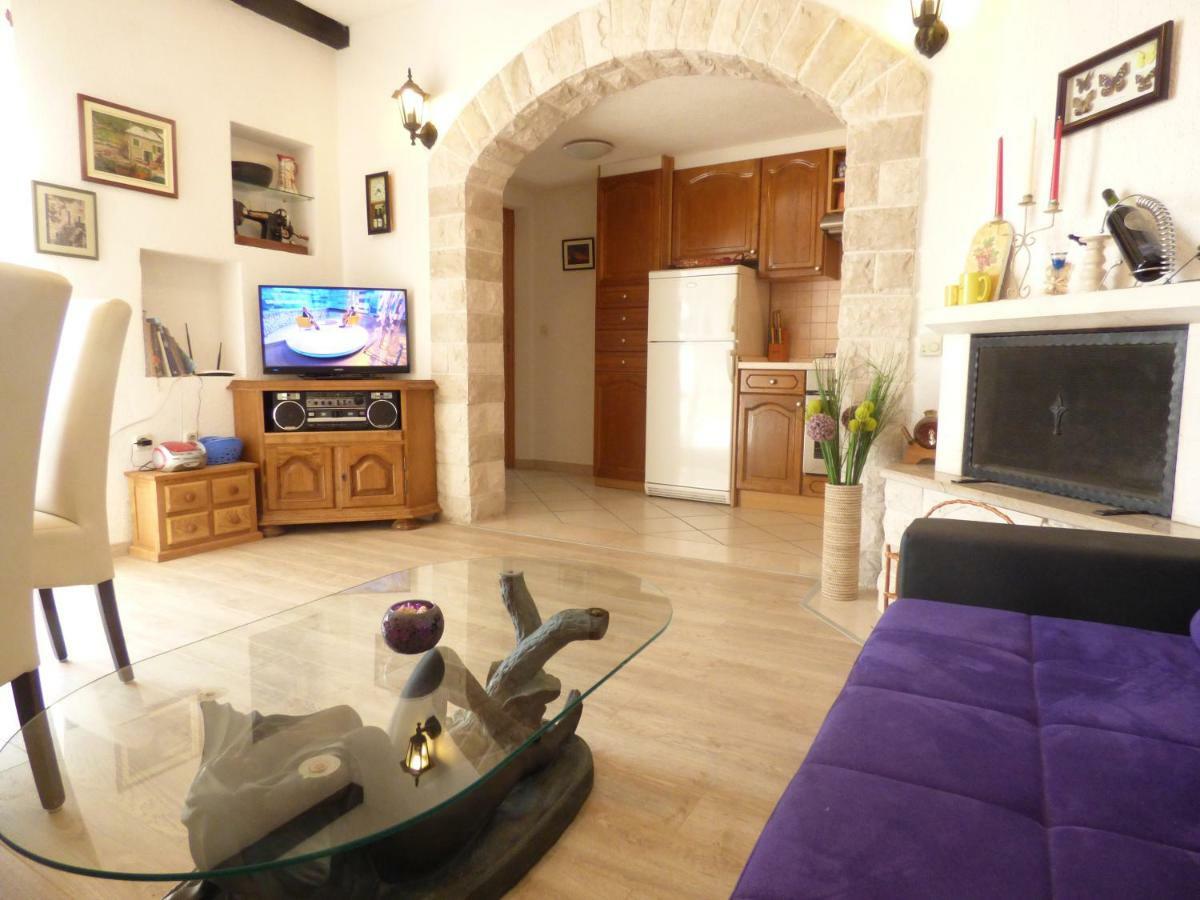Apartments Rustica Makarska Exterior photo